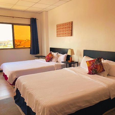 La Casa Baatsona Apts Sakumono Bagian luar foto