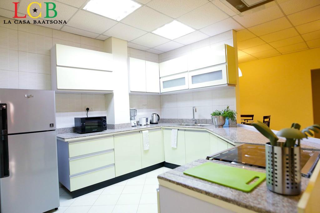La Casa Baatsona Apts Sakumono Bagian luar foto