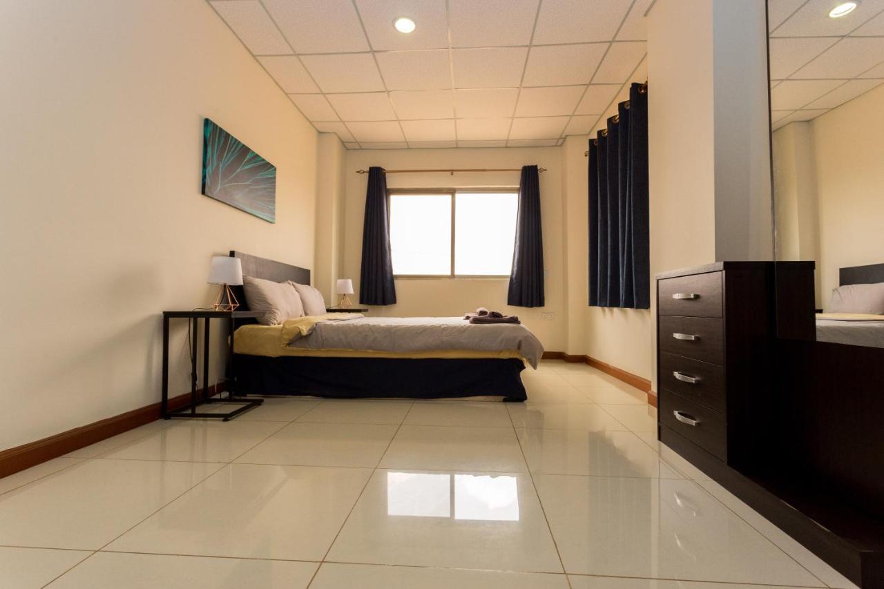 La Casa Baatsona Apts Sakumono Bagian luar foto